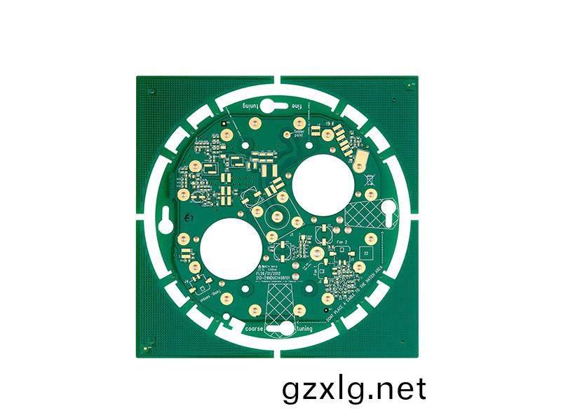 4層(ceng)醫(yi)療(liao)闆(ban)